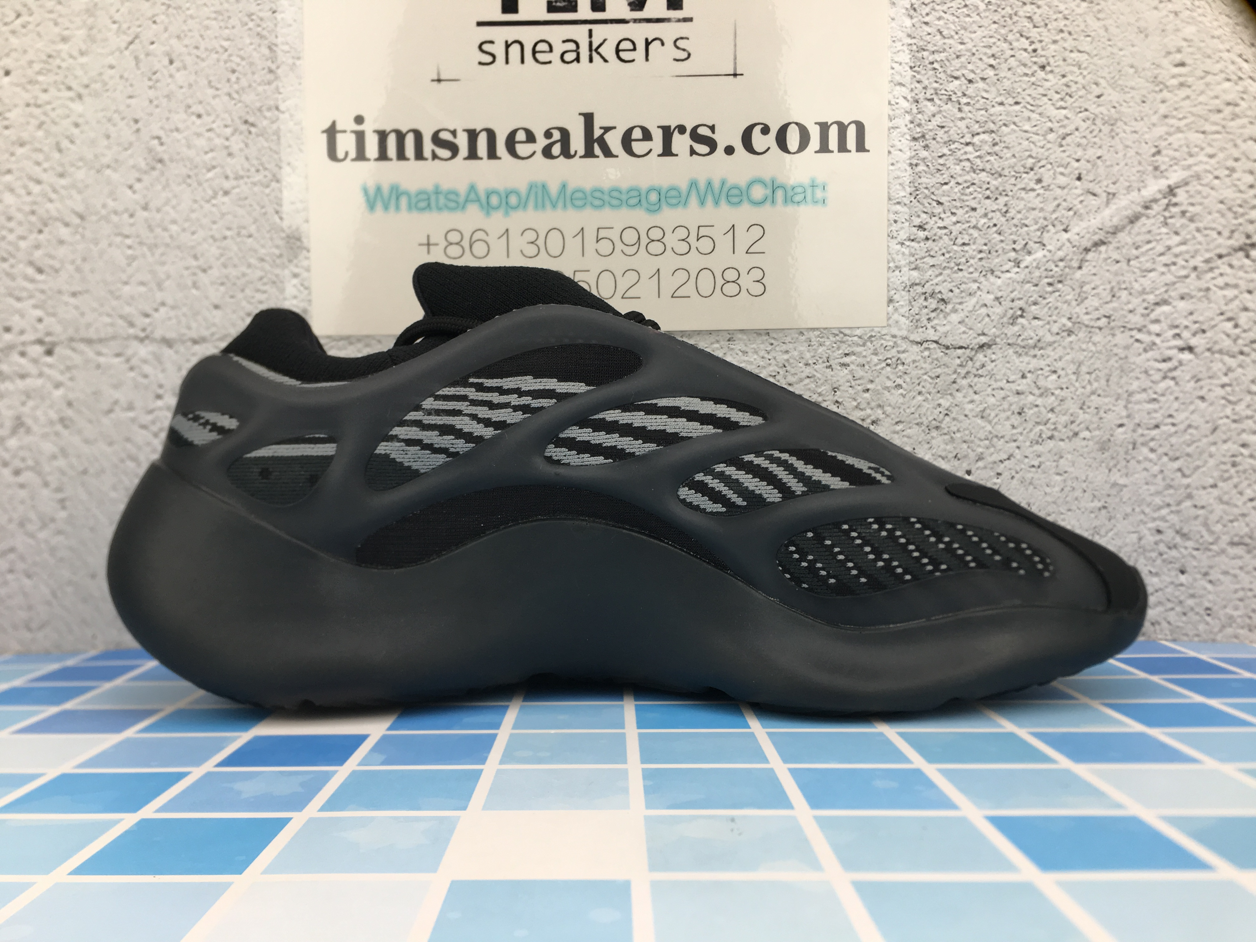 Yeezy 700 V3 Alvah H67799